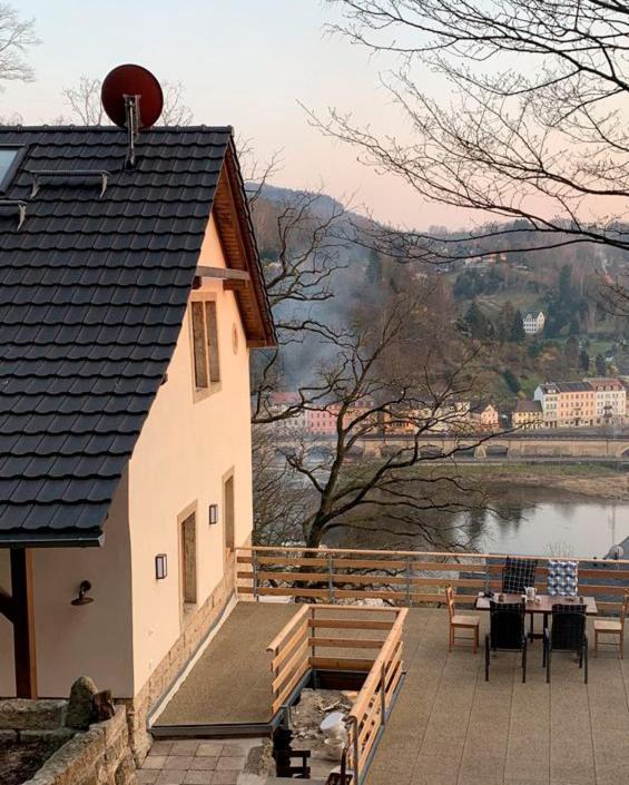 Luxusboofe - Ferienhaus Am Lilienstein Königstein an der Elbe Exterior foto